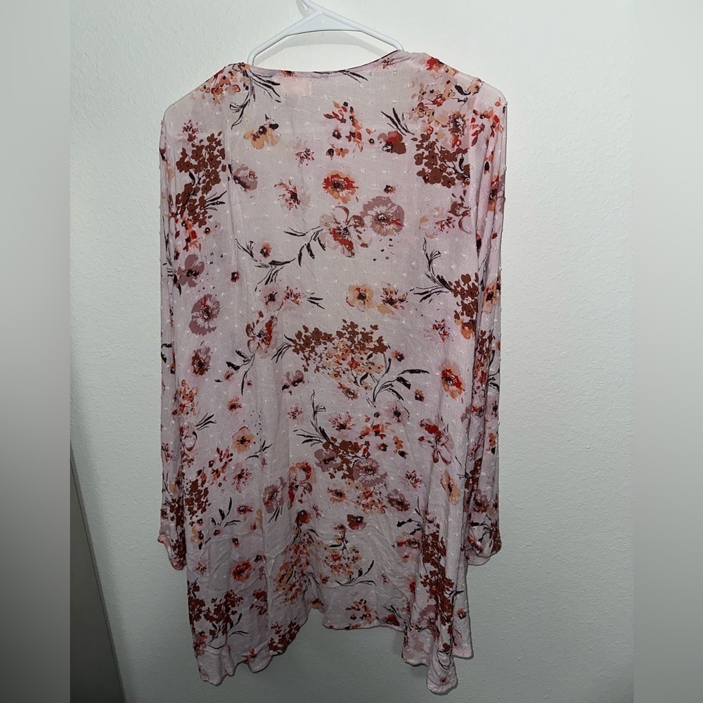 Altar'd State Floral Sheer Kimono - Picture 2 of 4